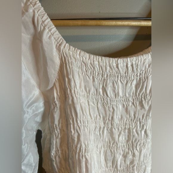 Cream  blouse - Picture 2 of 7